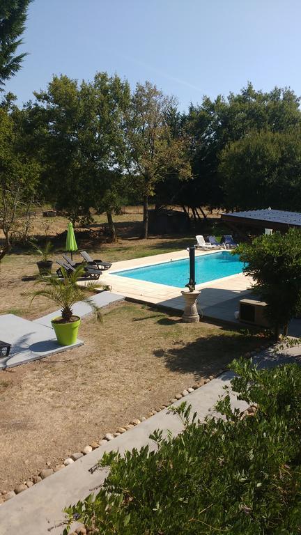 Les Gites De Castera Aire-sur-l'Adour Exterior photo